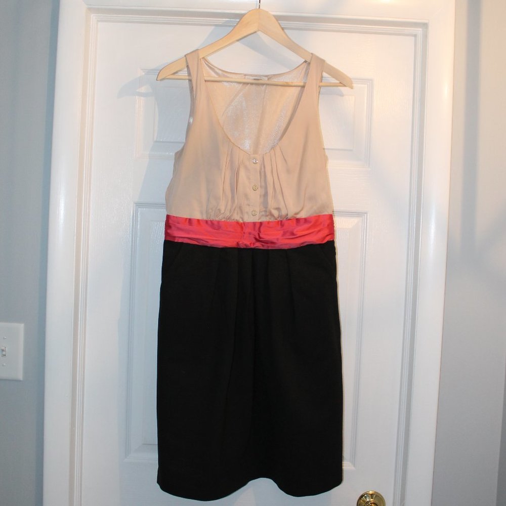 Stunning NY&Co mixed material dress